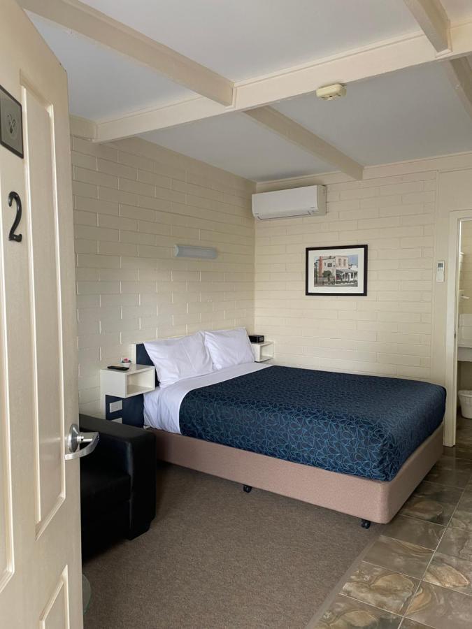 Central Highlands Motor Inn Kyneton Exterior photo